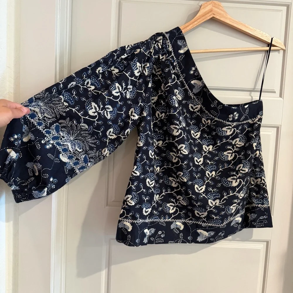 Ulla Johnson Floral Navy One Sleeve Off the Shoulder Top Medium - Picture 7 of 7